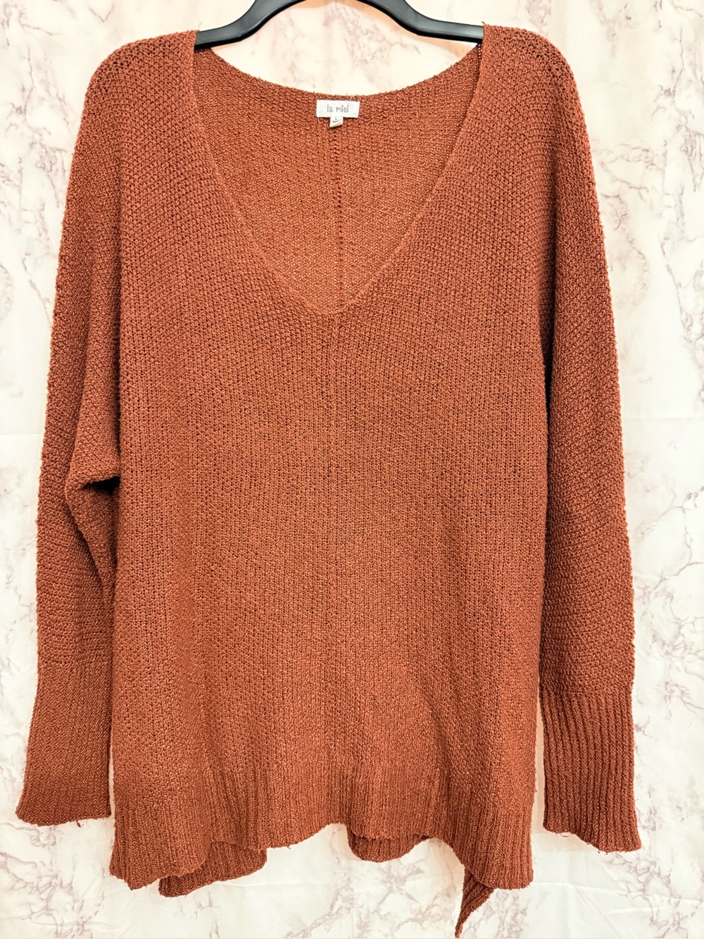 LA MIEL Rust Orange V-Neck Knit Sweater